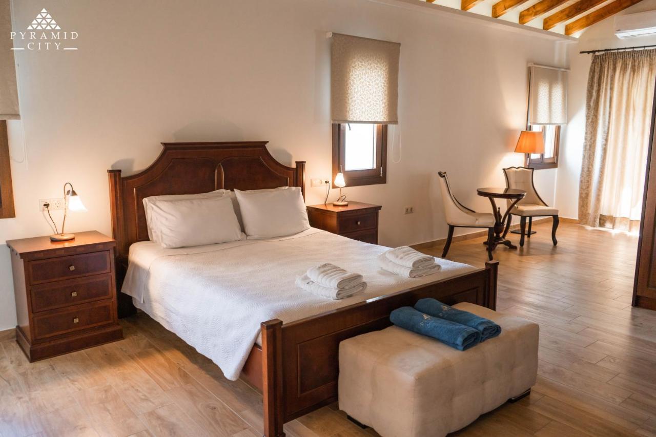 Luxury Villa Hera - Beachfront Roda  Exterior foto